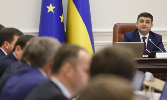 Головне за ніч: чистка Кабміну і компромат на Путіна