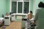 У Запоріжжі дитина "викупалась" у відрі окропу, пів тільця обпечено - мама благає про допомогу