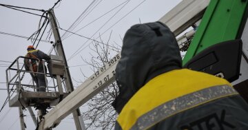 Знеструмлення через російські обстріли