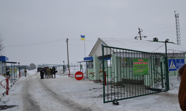 Украина закрывает границу для россиян, но не для всех: официальное заявление Климкина