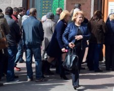 Курс валют 13 березня: долар і євро пішли в піке