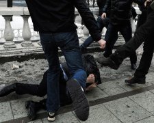 В метро Варшавы поляки и украинцы устроили побоище: пассажиры в панике прятались