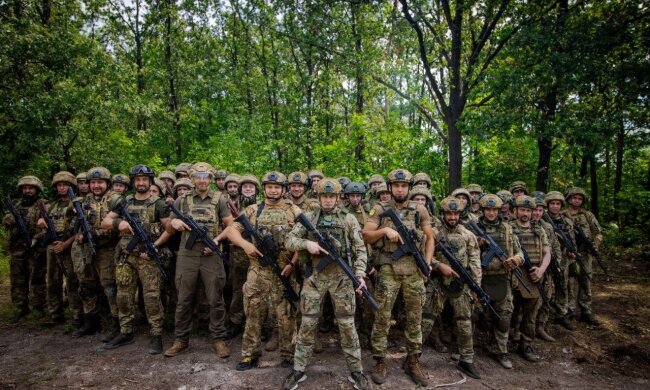 225-й окремий штурмовий полк