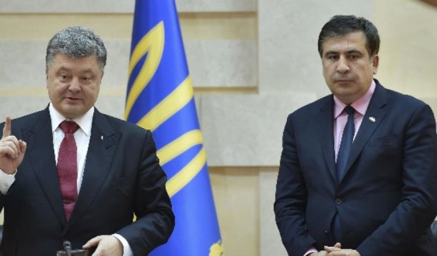 Появилась петиция к Порошенко за отставку Саакашвили 