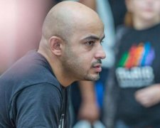 Золоті пістолети та елітні квартири: що відомо про нападників на Найєма