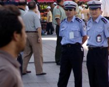 Берсерк з ножем порізав 18 китайців