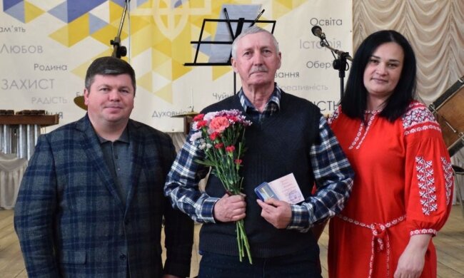 Жива стіна між людством і атомом: на Подолі вшанували героїв-ліквідаторів