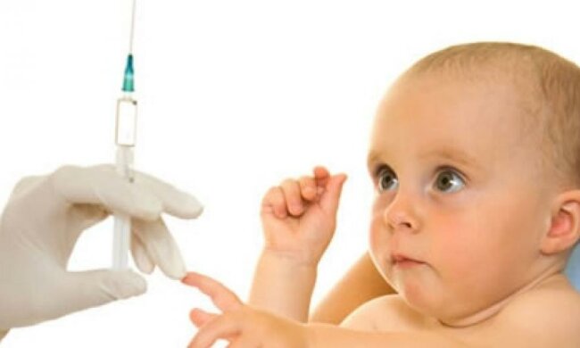Трехлетний ребенок умер от прививки в день обсуждения депутатами вакцинации 