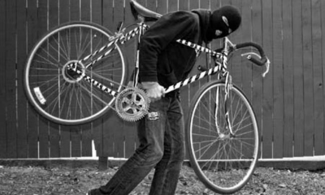 Хлопець вкрав велосипед у Каневі, щоб заробити на проїзд