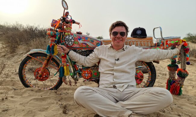 Дмитро Комаров, facebook.com/1plus1.DmitroKomarov