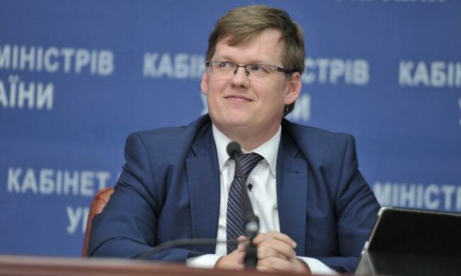 Розенко наобіцяв підвищення зарплат і пенсій