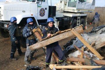 Роботи з демонтажу в Петрівському і Богданівці, прес-служба ДСНС