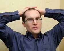 Юра Єнакіївський "пресує" українських журналістів в суді