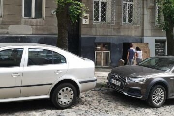 Садовый содрал штраф с львовских пенсионеров