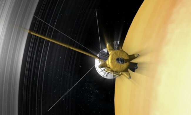 Cassini розгледів Землю між кільцями Сатурна: фото
