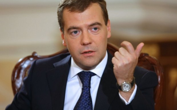 Медведев “заставил” россиян жить дольше