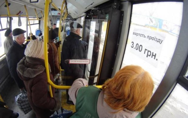 Їхав на роботу: НП в автобусі сколихнуло столицю