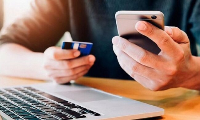 Шахрайство в інтернеті, фото з відкритих джерел