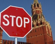 Ругающих Россию в соцсетях не пустят в страну