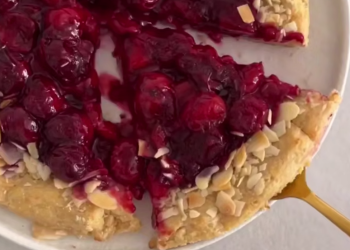 Вишневый пирог, кадр из видео