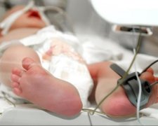 Виховання окропом: однорічний малюк постраждав від виховательки