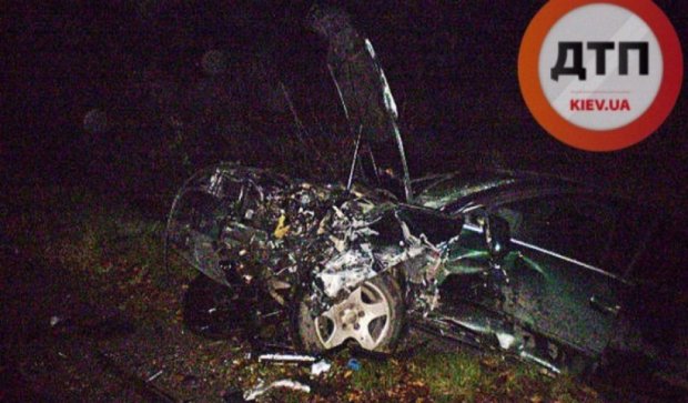 На Закарпатье столкнулись Audi и ВАЗ: один человек погиб (фото)