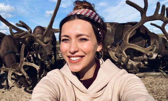 Регина Тодоренко задрала ногу перед женатым мужчиной: "Интересно, что из всего этого получится"