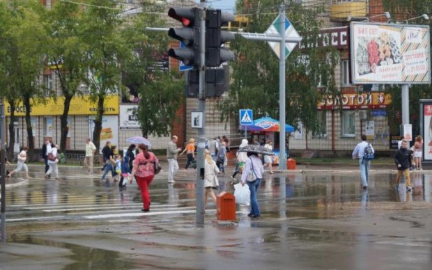 Готуйтеся до найгіршого: українців попередили про неминучу бурю 
