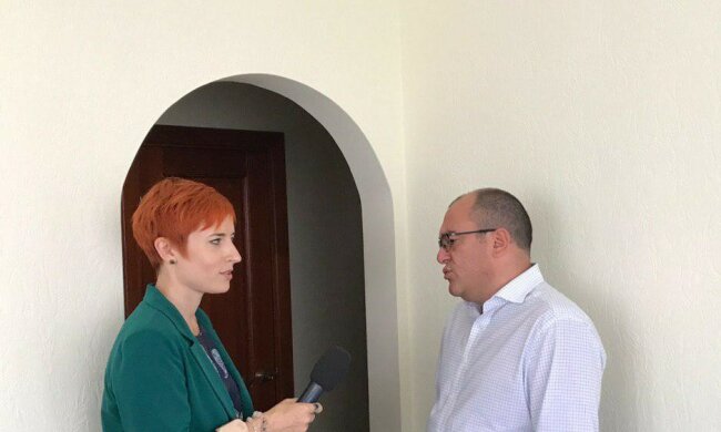 "Мясо купил, а разрезать нечем": слуги народа пожаловались украинцам на "тяжелую жизнь", чем недовольны депутаты