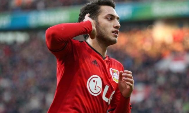 Мілан оголосив про трансфер турецького півзахисника