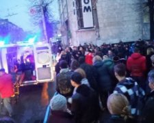 У Житомирі поліція врятувала вбивцю від самосуду