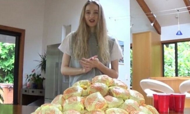 Модель змогла з'їсти 45 гамбургерів один за одним 
