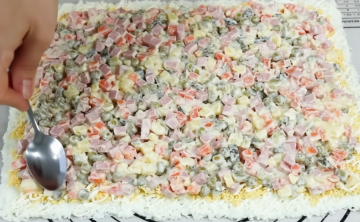 Салат-рулет, кадр з відео