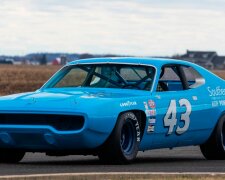 Plymouth Road Runner, carscoops