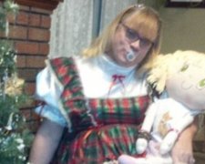 Чоловік залишив сім’ю, щоб стати 6-річною дівчинкою