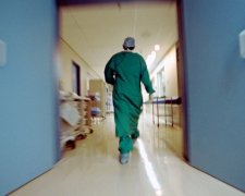 Росіянин помер в черзі до лікаря