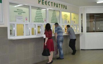 Наплювали на незалежність: як сфера обслуговування забуває державну мову