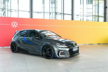 VW Golf GTE HyRACER, сагѕсоорѕ