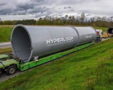 Довгоочікуваний Hyperloop: світу вперше показали головне творіння Маска