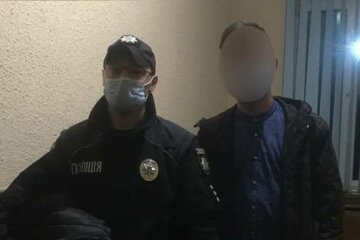 Полиция и подросток, фото: Национальная полиция