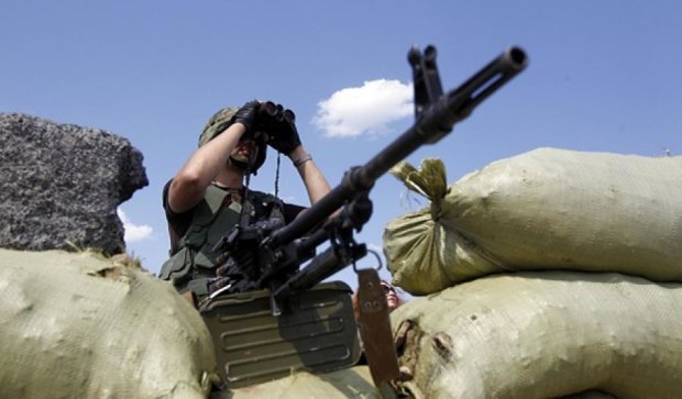 Боевики обстреляли украинские позиции пять раз за сутки