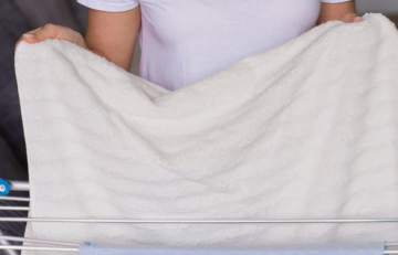 Сушка белья, кадр из видео