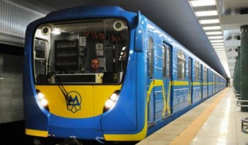 В київському метро змінять вигляд автоматів для карток (фото)