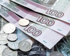 Російський рубль обвалився до трьохтижневого мінімуму