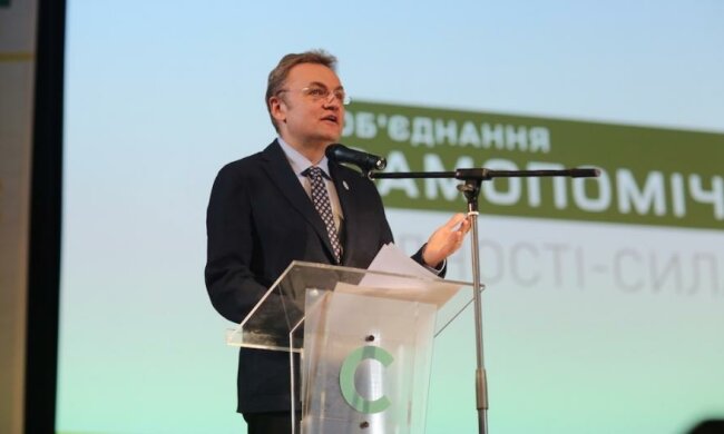Садовий закликав розпочати евакуацію українців з Донбасу
