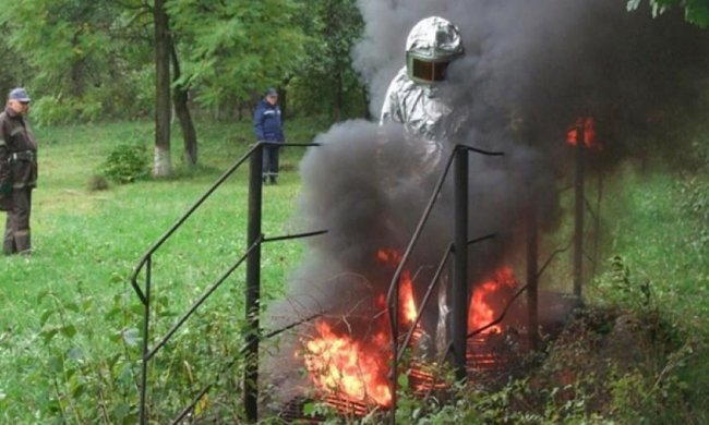 Горящую полосу препятствий прошли франковские пожарные (фото)