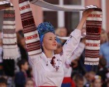 Венгрия или Украина? На чьей стороне Европа в вопросе языкового конфликта