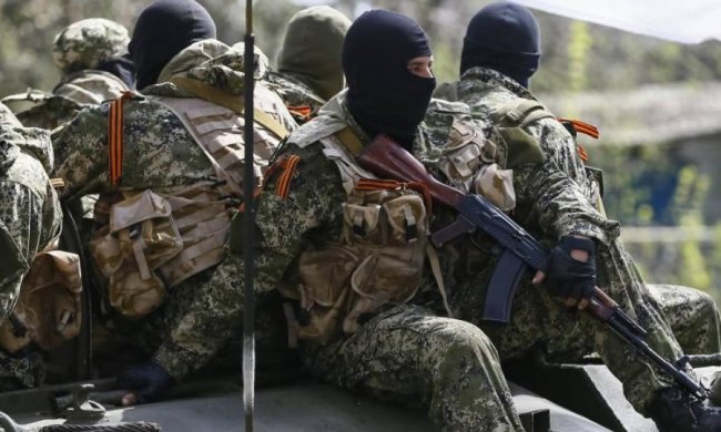 Целая колонна еще живых путинских отморозков ворвалась на Донбасс