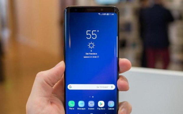 Samsung заставит свои смартфоны замолчать