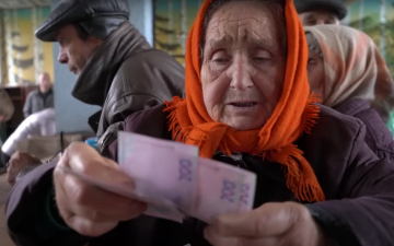 Пенсіонери. Фото: скрін youtube